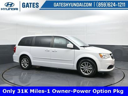 Used 2016 Dodge Grand Caravan SE