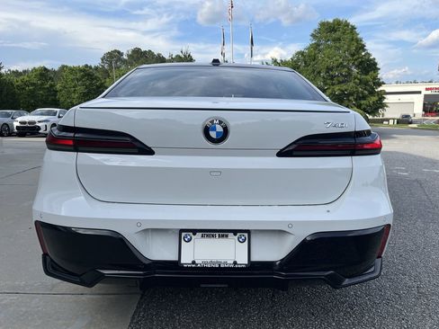 Certified 2025 BMW 740i w/ Premium Package RWD image 12