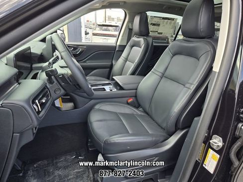 New 2026 Lincoln Aviator 2WD image 5
