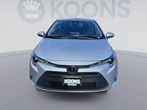 Used 2023 Toyota Corolla LE image 11