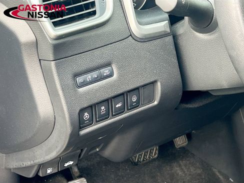 Used 2024 Nissan Murano SL image 13