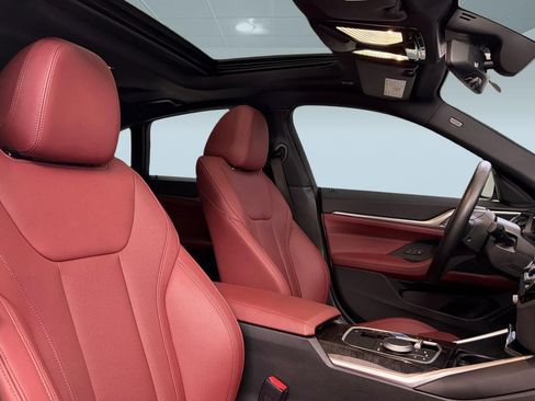 Used 2023 BMW i4 eDrive35 image 31