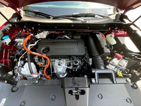 Certified 2025 Honda CR-V Sport Touring image 15