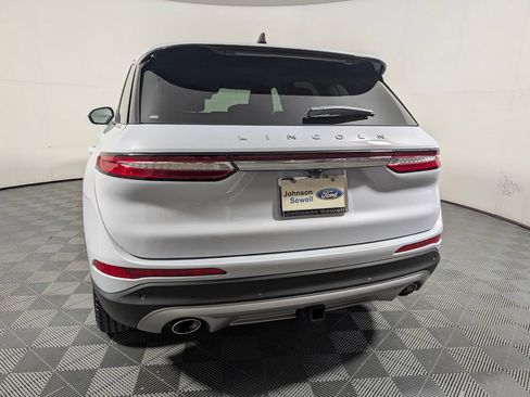 Used 2025 Lincoln Corsair Reserve w/ Towing Package FWD image 6