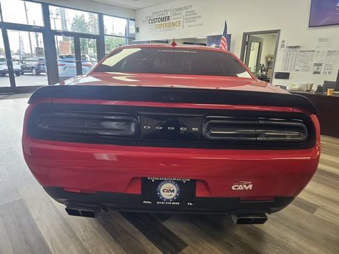 Used 2019 Dodge Challenger SRT Hellcat Redeye RWD image 6