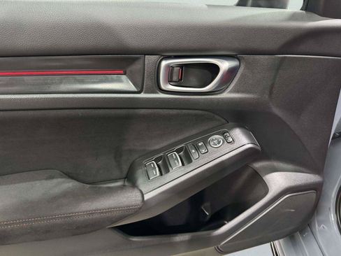 Used 2024 Honda Civic Type R image 15