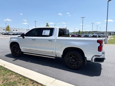 Used 2023 Chevrolet Silverado 1500 High Country w/ High Country Premium Package AWD/4WD image 5