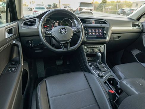 Used 2019 Volkswagen Tiguan SE AWD/4WD image 37