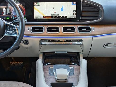 Used 2022 Mercedes-Benz GLE 450 4MATIC image 10