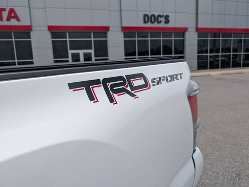 Used 2023 Toyota Tacoma TRD Sport w/ Technology Package RWD image 32