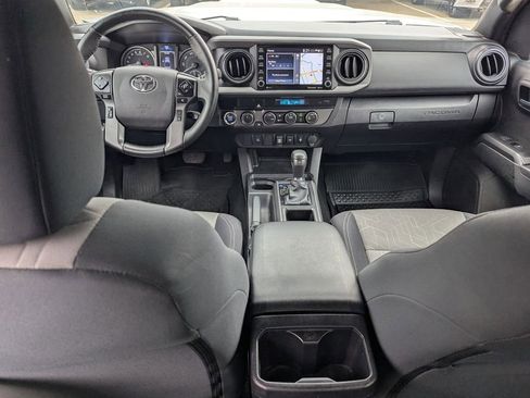 Used 2023 Toyota Tacoma TRD Sport AWD/4WD image 17