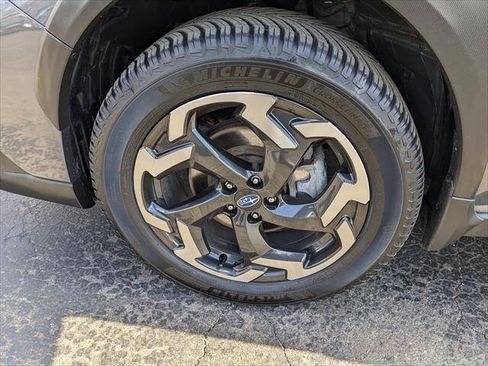 Used 2023 Subaru Crosstrek 2.5i Limited w/ Moonroof Package image 8