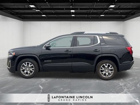 Used 2020 GMC Acadia SLT w/ Premium Package AWD/4WD image 2