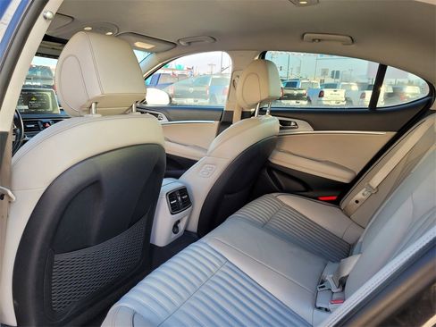 Used 2019 Genesis G70 3.3T Advanced image 14