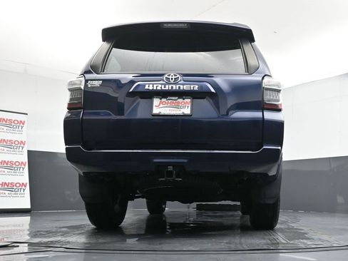 Used 2022 Toyota 4Runner SR5 Premium w/ Moonroof Package image 39