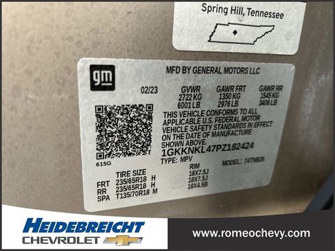 Used 2023 GMC Acadia SLE w/ Driver Convenience Package image 8