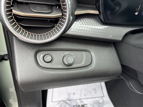 New 2026 Chevrolet Trax ACTIV w/ Driver Confidence Package FWD image 17