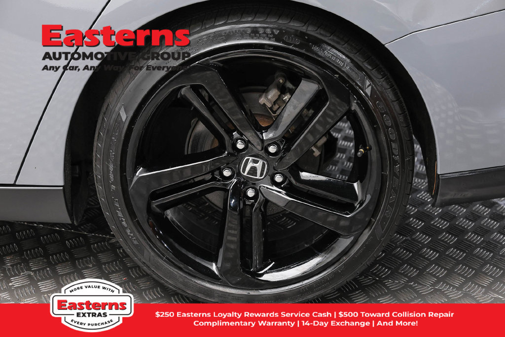 Used 2023 Honda Accord Sport image 9