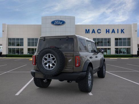 New 2025 Ford Bronco Badlands image 8