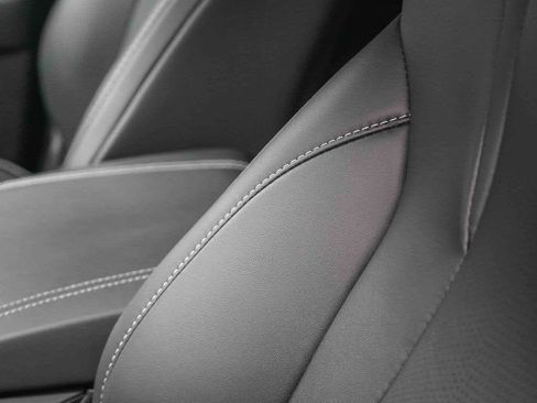 Used 2025 Acura MDX SH-AWD w/ Technology Package image 23