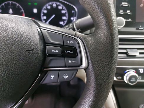 Used 2018 Honda Accord LX image 33