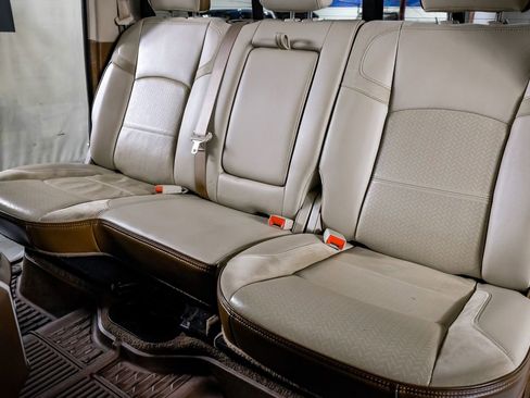 Used 2022 RAM 3500 Laramie image 34