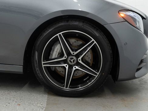 Used 2018 Mercedes-Benz E 300 4MATIC image 43