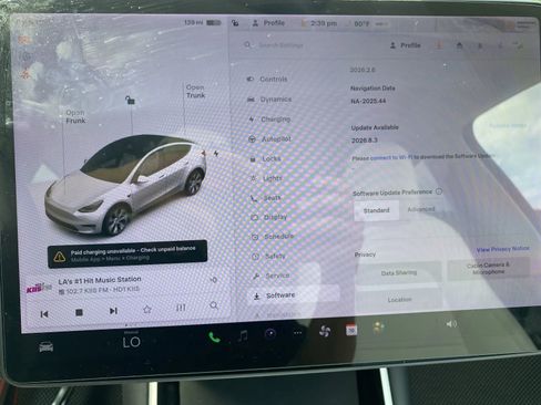 Used 2021 Tesla Model Y Long Range image 12