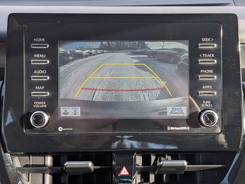 Used 2022 Toyota Camry LE image 12