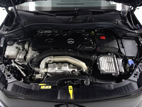 Certified 2025 Mercedes-Benz GLA 250 4MATIC image 12