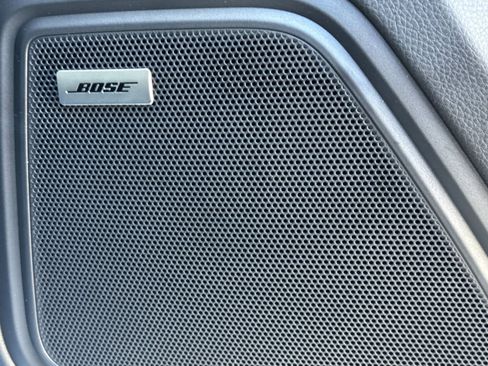 Certified 2025 Porsche Macan image 21