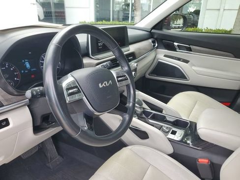 Certified 2022 Kia Telluride EX w/ EX Premium Package FWD image 22