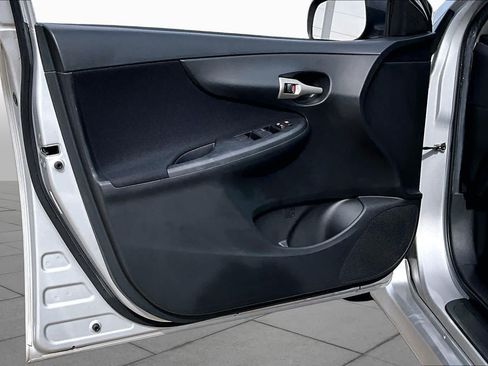 Used 2009 Toyota Corolla S FWD image 21