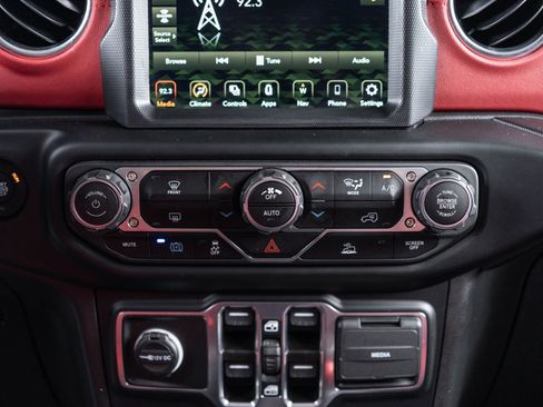 Used 2023 Jeep Wrangler Unlimited Rubicon 4xe AWD/4WD image 67