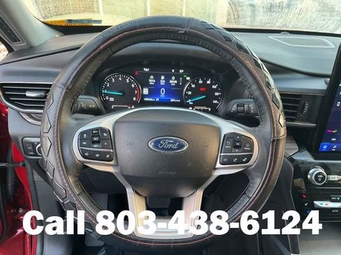 Used 2023 Ford Explorer Limited w/ Limited Technology Package RWD image 19