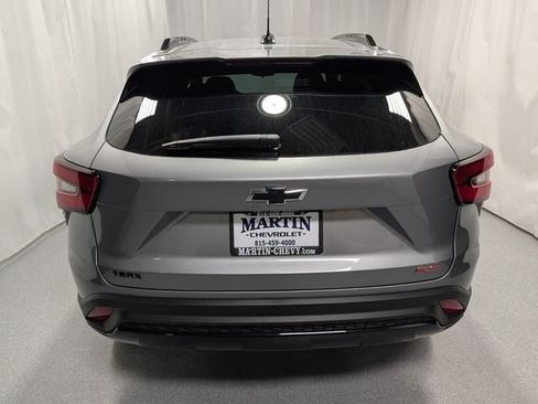 New 2026 Chevrolet Trax RS image 4