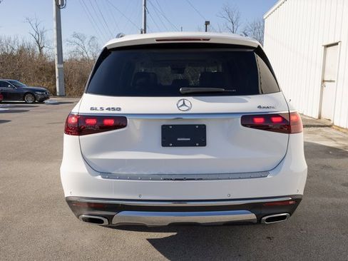 Certified 2025 Mercedes-Benz GLS 450 4MATIC image 8