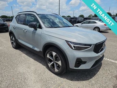 Used 2026 Volvo XC40 B5 Plus AWD/4WD image 1