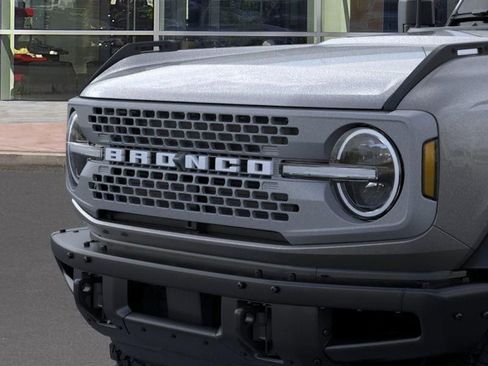 New 2025 Ford Bronco Badlands image 19