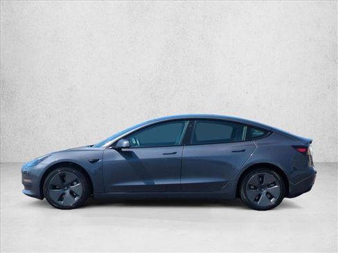 Used 2023 Tesla Model 3 Standard Range RWD image 9