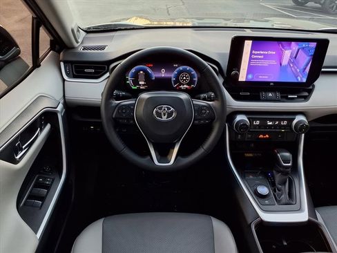 Used 2024 Toyota RAV4 Limited image 14