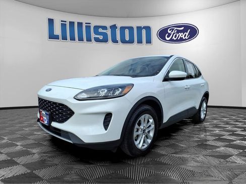 Used 2021 Ford Escape SE image 3