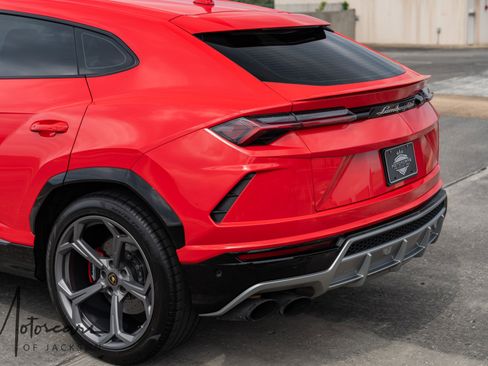 Used 2019 Lamborghini Urus AWD/4WD image 35