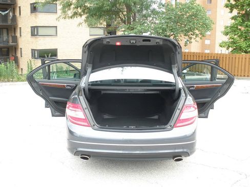 Used 2010 Mercedes-Benz C 300 4MATIC Sedan image 22