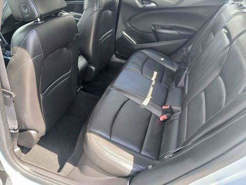 Used 2017 Chevrolet Cruze Premier FWD image 19