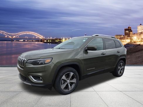 Used 2019 Jeep Cherokee Limited image 1