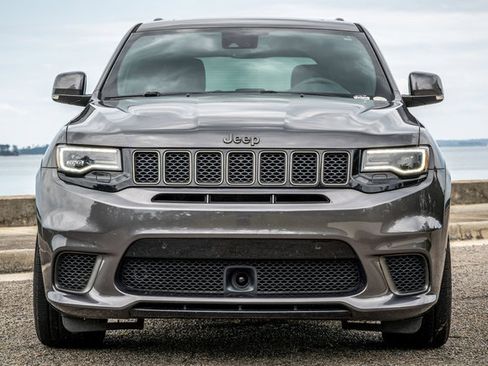 Used 2018 Jeep Grand Cherokee Trackhawk AWD/4WD image 13
