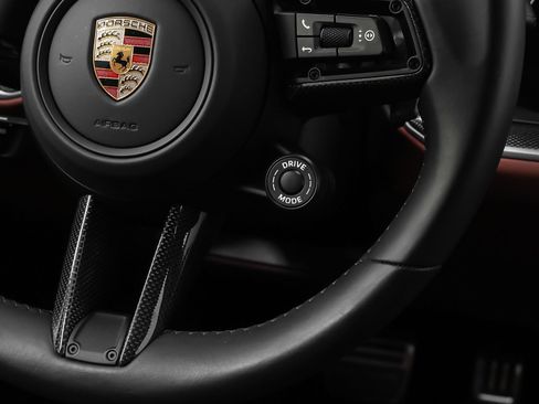 Certified 2024 Porsche Cayenne Turbo AWD/4WD image 47