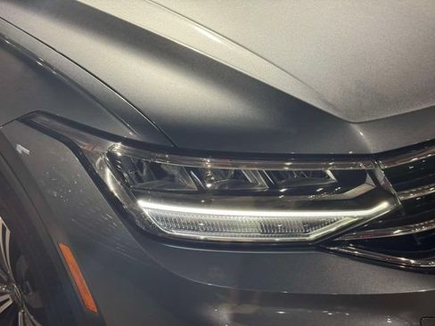 Used 2024 Volkswagen Tiguan Wolfsburg Edition AWD/4WD image 12