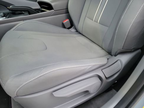 Certified 2023 Hyundai Elantra SEL image 12